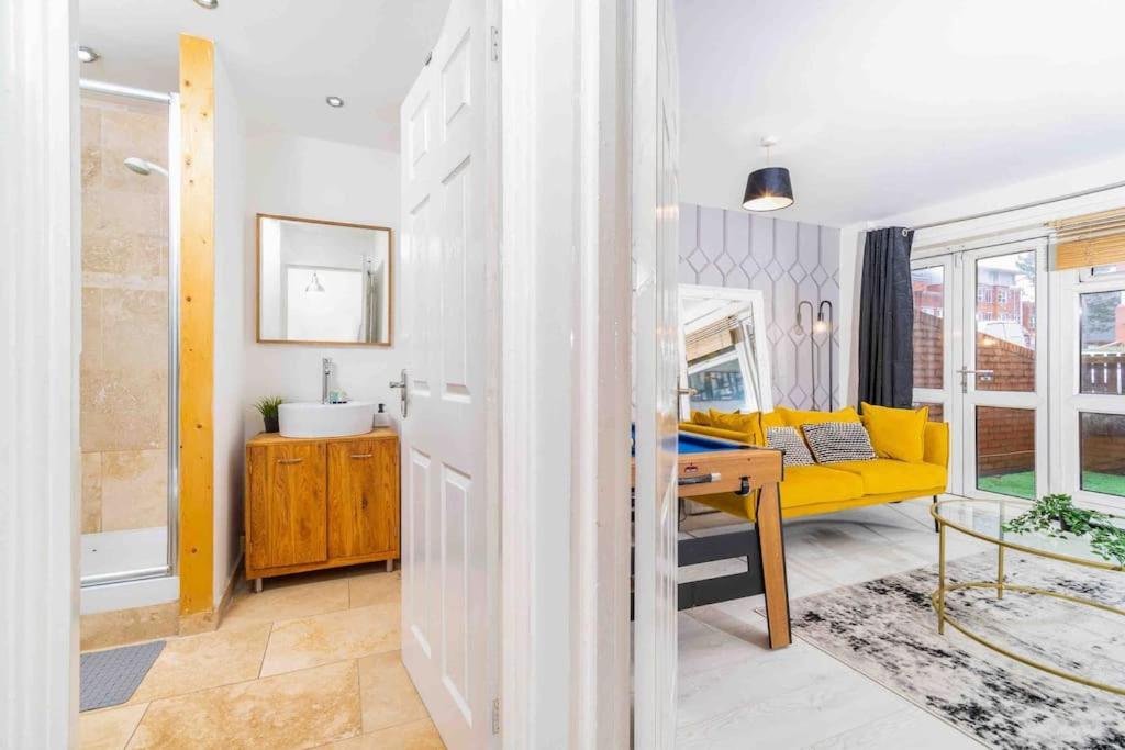 ✪Central✪6Bed✪ Parking✪Pool Table✪Private Patio ✪ Birmingham Dış mekan fotoğraf